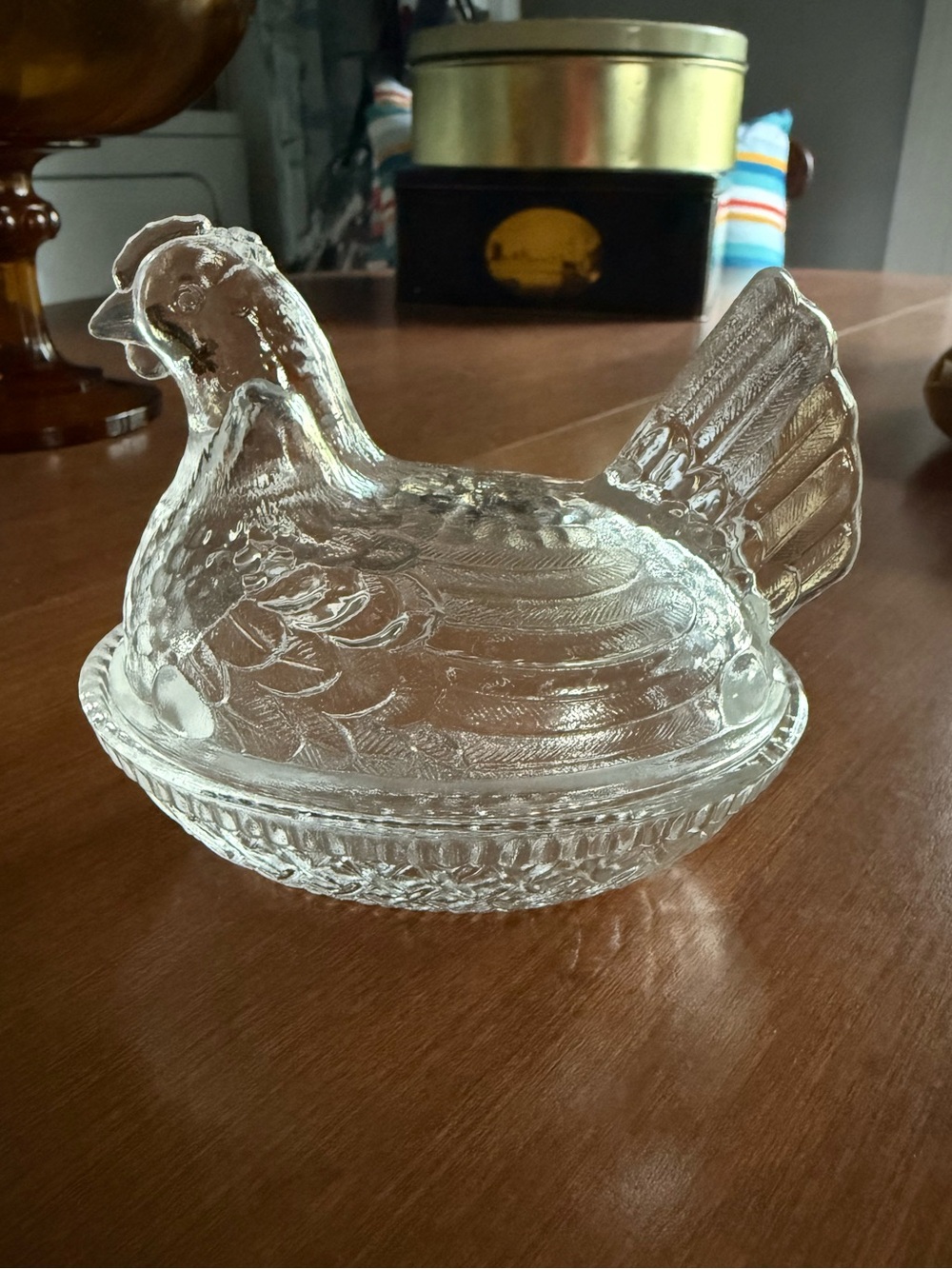 Rosso / Wilkerson crystal clear hen on nest 4.5 in